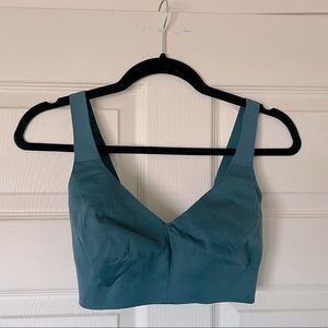 Lululemon teal sports bra